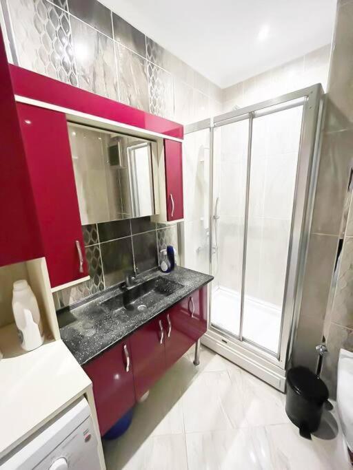 이스탄불 House In The Center Of Kadikoy 아파트 외부 사진